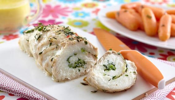 Rolada z halibuta z ziołami i marchewkami pomarańczowymi